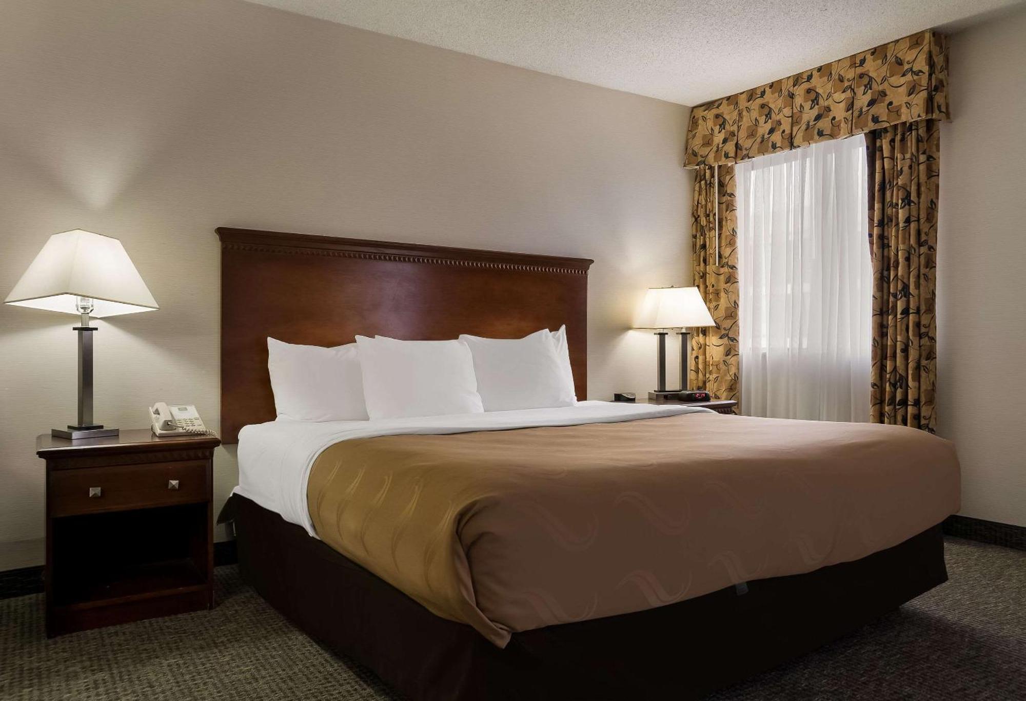 Quality Inn Grand Blanc - Flint South Exteriör bild
